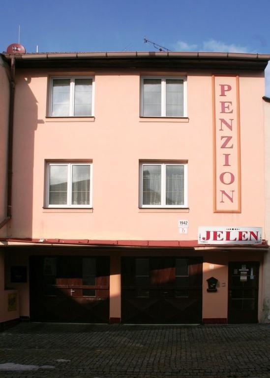 Penzion Jelen Karviná 外观 照片